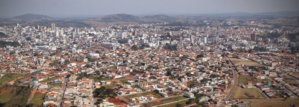 Vista parcial aérea da cidade de Lavras - Foto: Helder Tobias - ASCOM UFLA