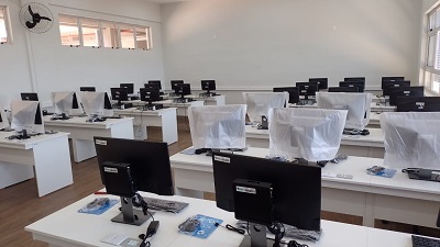 laboratório de informática do novo câmpus