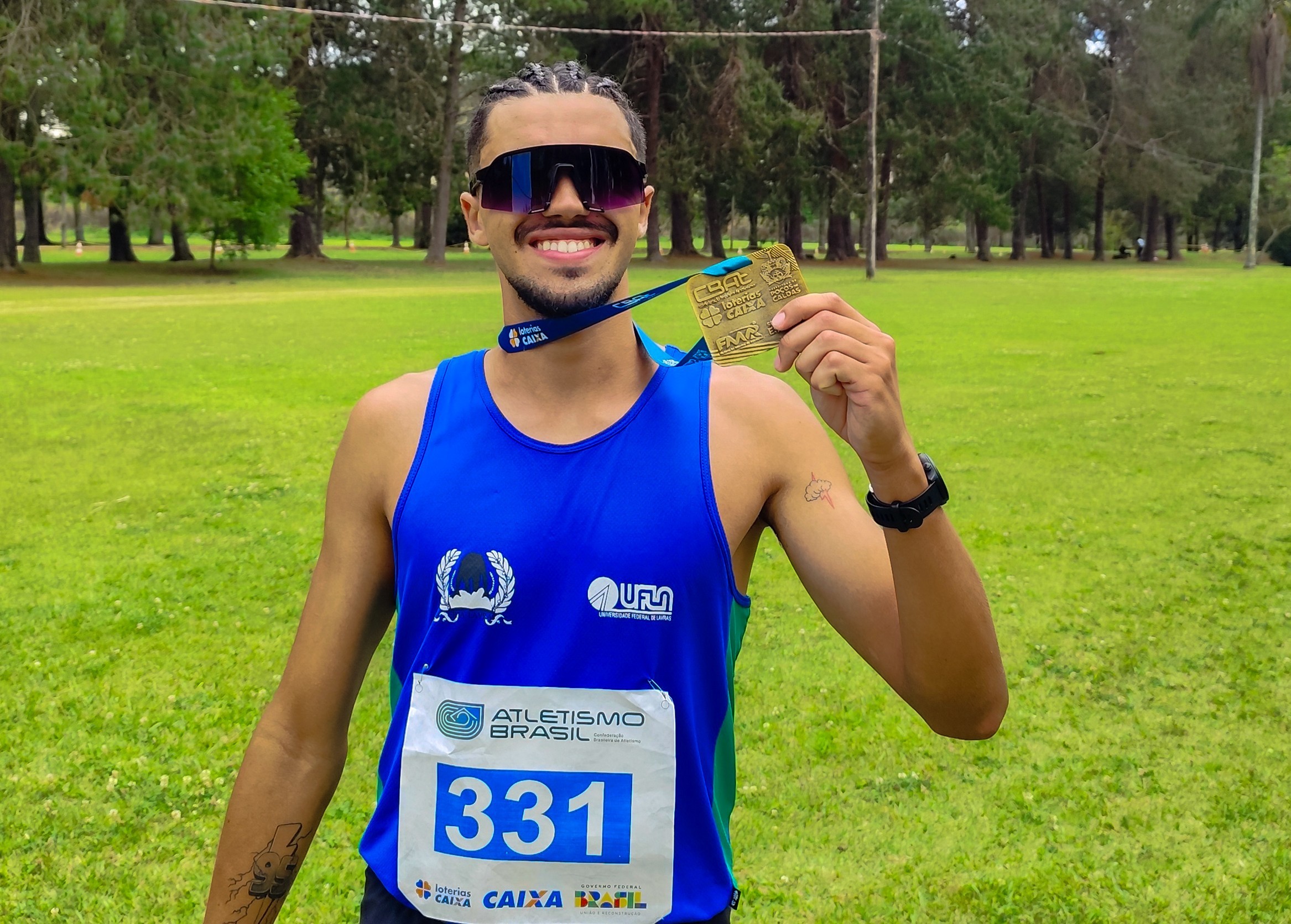 Gentileza solicitar descrição da imagem