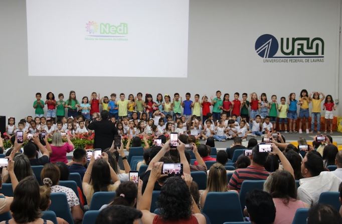 Sarau marca a conclusão do Grupo 5 no Nedi-UFLA