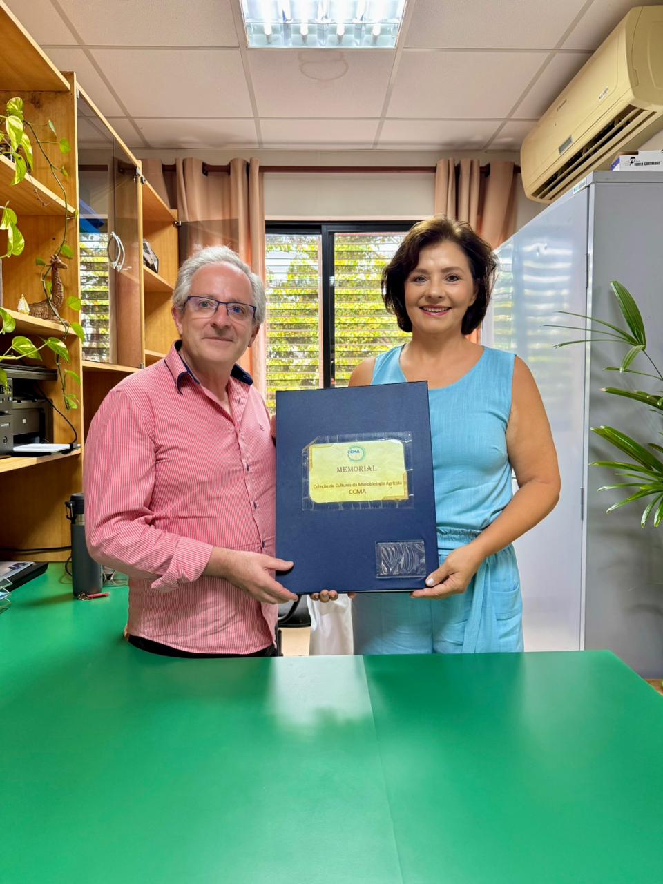 Gentileza solicitar descri&ccedil;&atilde;o da imagem