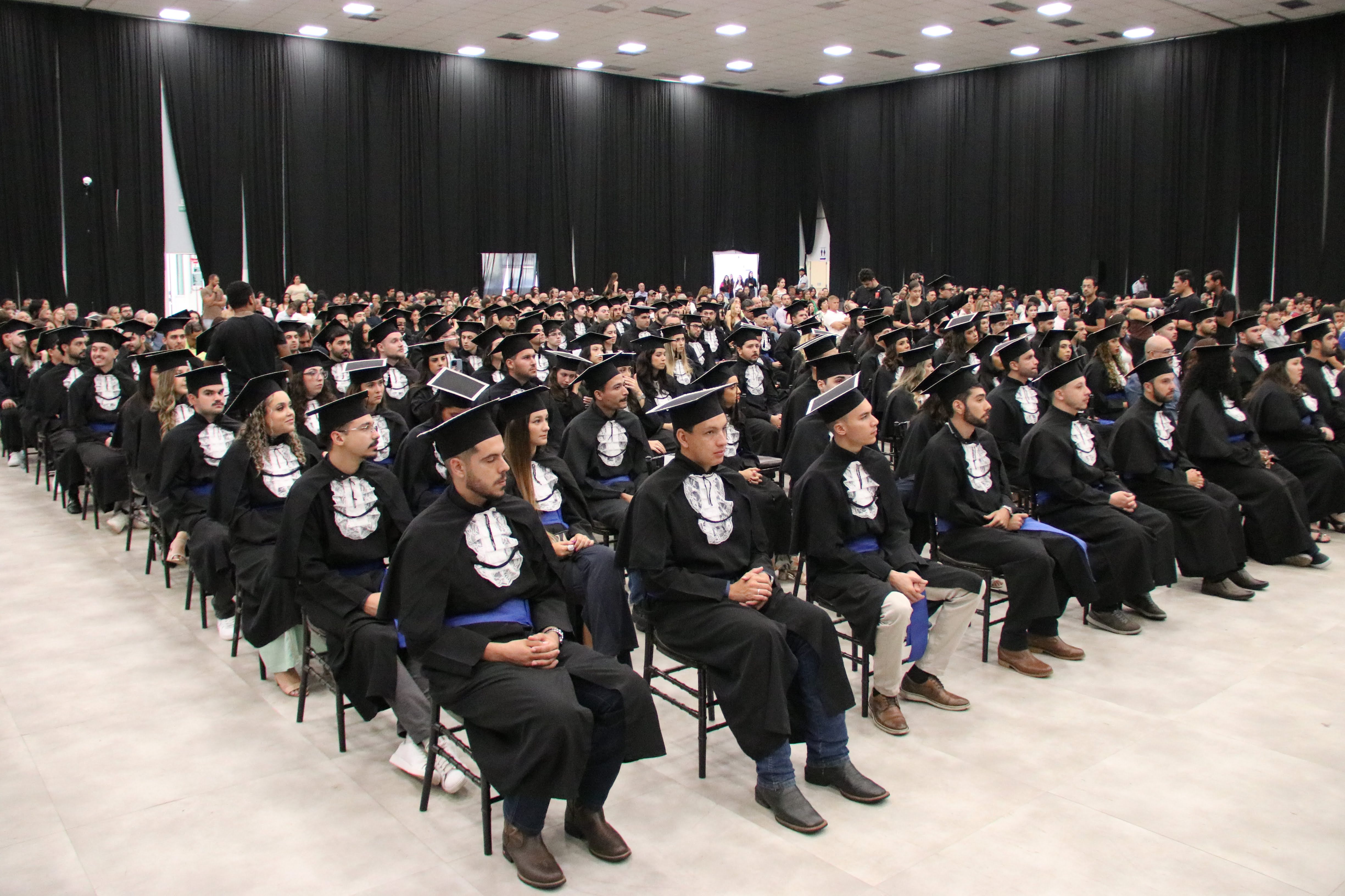 Gentileza solicitar descri&ccedil;&atilde;o da imagem