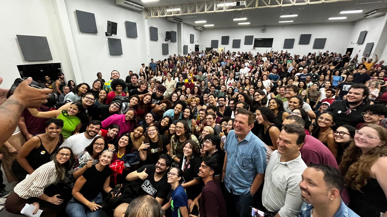 UFLA recebe a deputada Duda Salabert para debate sobre educação, diversidade e democracia