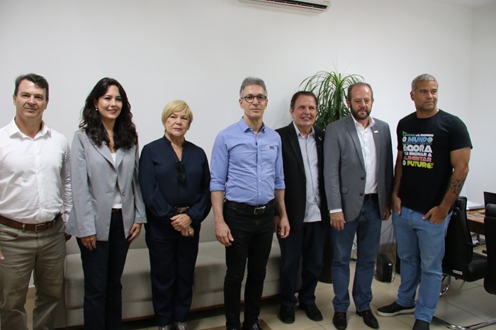 Gentileza solicitar descri&ccedil;&atilde;o da imagem