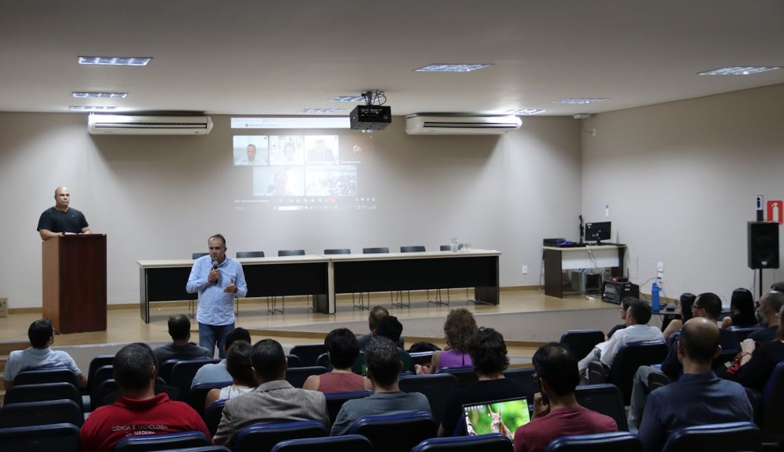 Gentileza solicitar descri&ccedil;&atilde;o da imagem