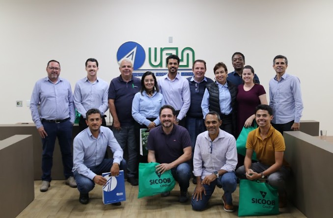 Gentileza solicitar descri&ccedil;&atilde;o da imagem