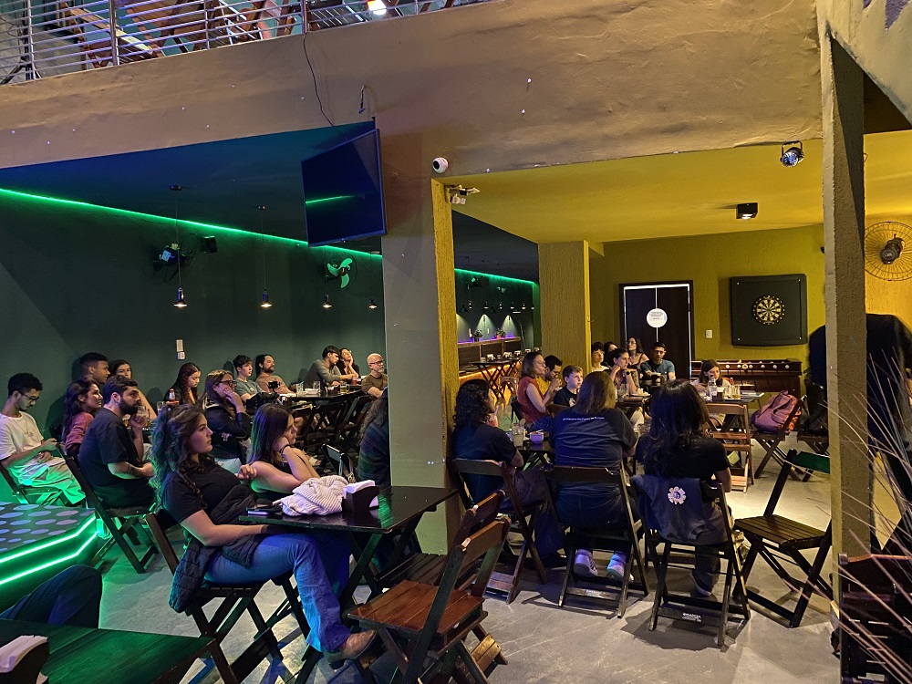 Pint of Science leva debates científicos a bares de Lavras