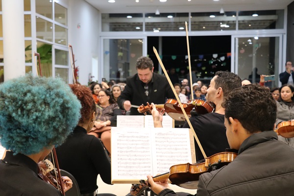 Programa Institucional de Música da UFLA reúne todos os grupos em apresentação no Centro de Cultura