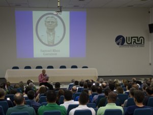 'Aula da Saudade' ministrada pelo professor emérito Alfredo Scheid Lopes encerrou as comemorações de 111 anos da UFLA